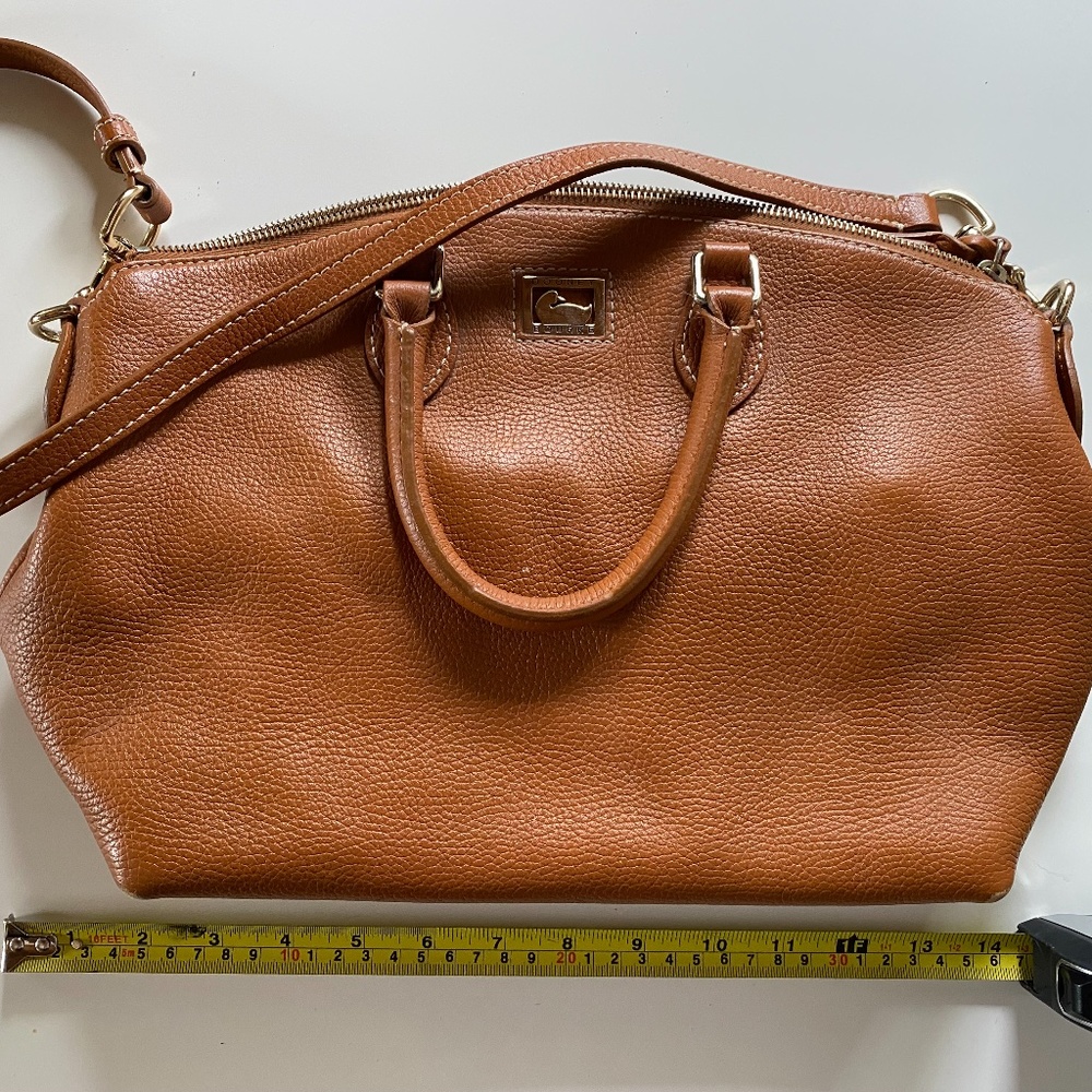 Dooney & Bourke leather purse